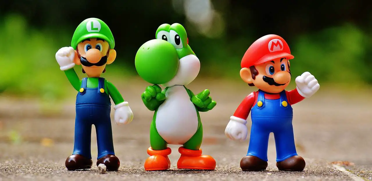 luigi, yoshi and mario toys